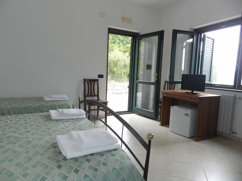 Bel Tempio Guest House San Giovanni a Piro Exterior photo